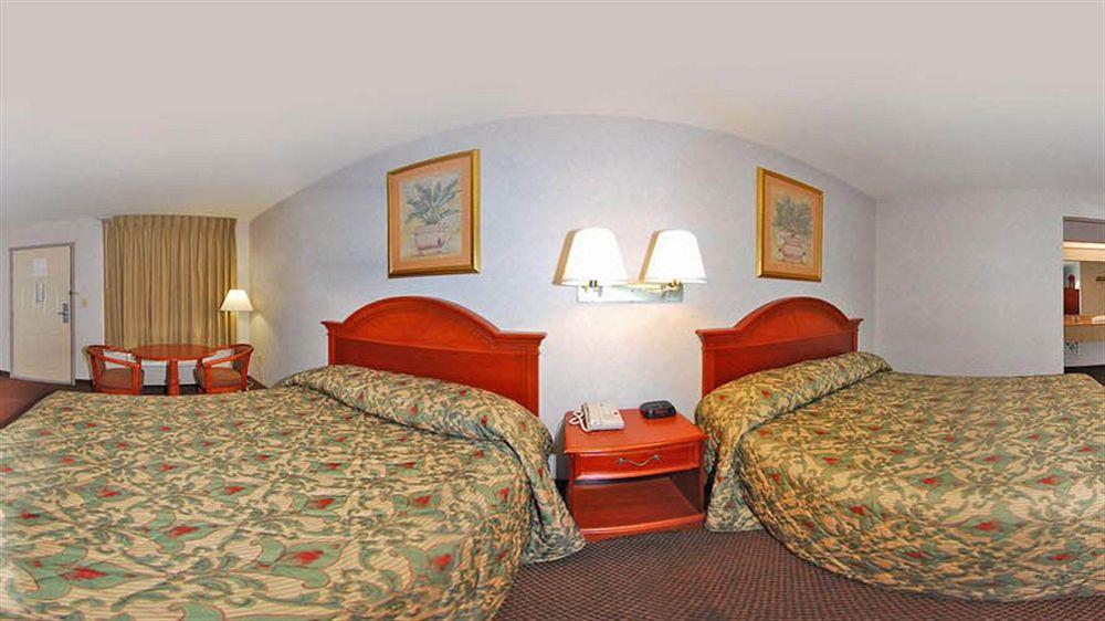 Quality Inn & Suites Orangeburg Kültér fotó